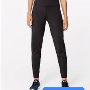 🍋 LuLulemon warm down straight leg joggers.NWOT🍋
